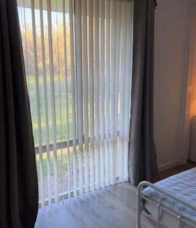 Maddington House | R5 Bright Spacious Room near Perth Airport with AC
