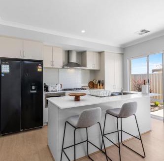 Alkimos House | Alkimos Coastal Escape