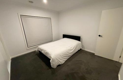 Clyde House | Spacious, Bright Clyde Stay Near Parks & Shop