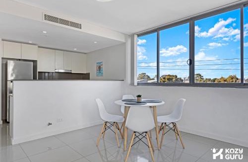 Parramatta Apartment | KozyGuru | Parramatta | Clean APT