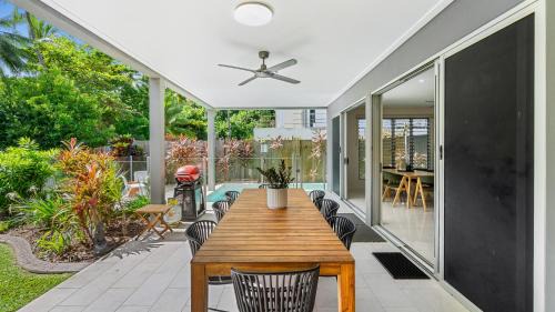Trinity Beach House | Sandveil Absolute Beachfront Access House