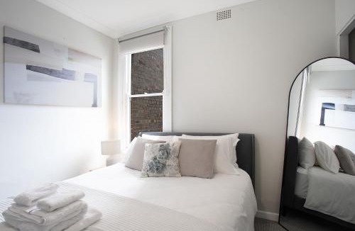 Woolloomooloo Apartment | Walk to Art Gallery of NSW, Botanical Gardens or CBD