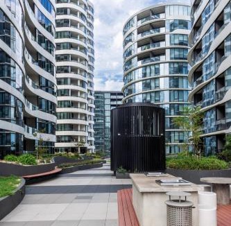 Footscray Apartment | Run Above It All Pool, Gym & Skyline Views