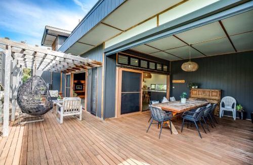 Port Elliot House | 16 Barton St Port Elliot Linen Included