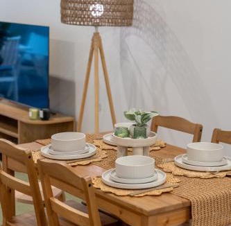 Adelaide Central Business District House | CBD villa, King Suite, Garage, BBQ, Pets, Walk Everywhere