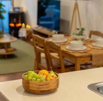 Adelaide Central Business District House | CBD villa, King Suite, Garage, BBQ, Pets, Walk Everywhere