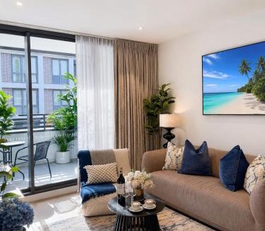 Chinatown Apartment | Modern Urban Oasis in the Heart of Chinatown