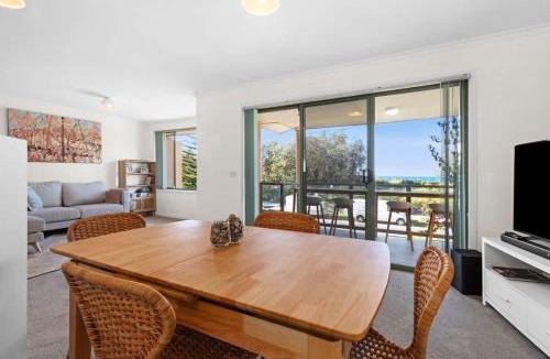 Broulee House | Ted's at Broulee