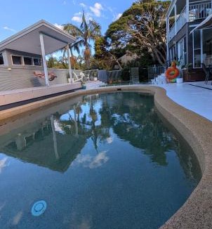Port Macquarie Apartment | Pet friendly Oasis w private pool n spa