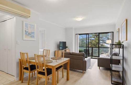 Glenelg Apartment | Belle Escapes - Bayview Escape Glenelg