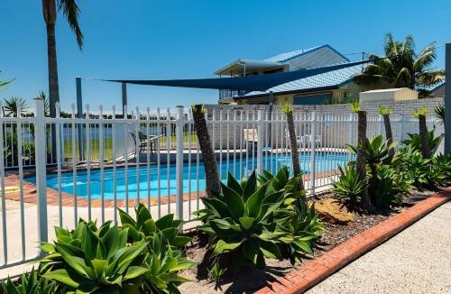 Yamba Apartment | Peninsula Court 5- Stone Real Estate Yamba