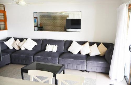 Yamba Apartment | Peninsula Court 5- Stone Real Estate Yamba