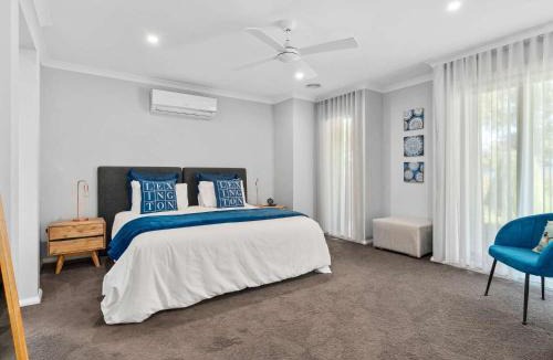 Yarrawonga House | Lake Resort on Black Bull