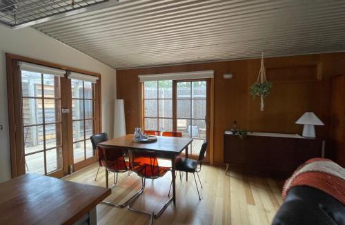 Venus Bay House | Cedar Hill Retreat