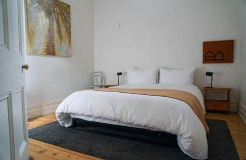 Fitzroy House | Charming Fitzroy Terrace Walk, Dine & Explore
