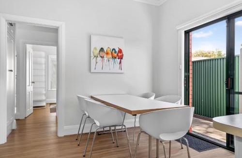 Nailsworth House | Lovely Villa on the Border of Prospect