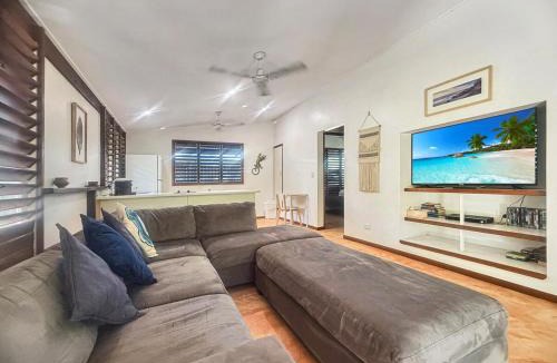 Mission Beach House | Gecko - Cassawong Cottages