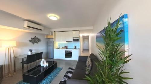 Bulgarra Apartment | The Padbury Suites 1-Premium City Apartment