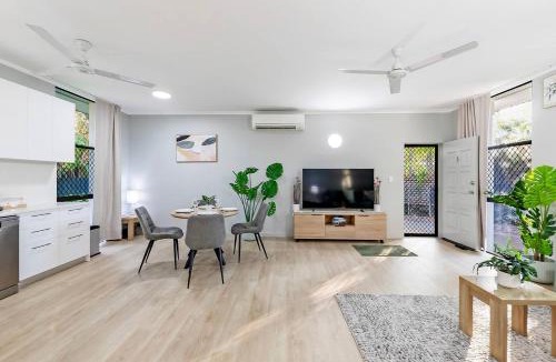 Nightcliff House | Sandalwood Oasis - Tropical Serenity near Waterfront