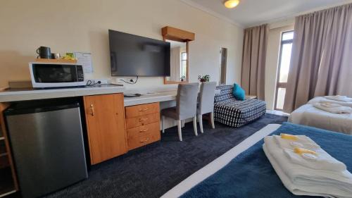 West Gosford Hotel | Waterview Gosford Motor Inn