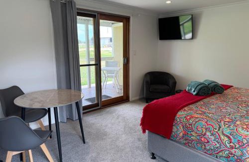 Warrow Bed & Breakfast | Poona Farm Estate - The Cottage