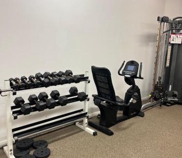 Lower Plenty Apartment | Star on Main with a Pool
