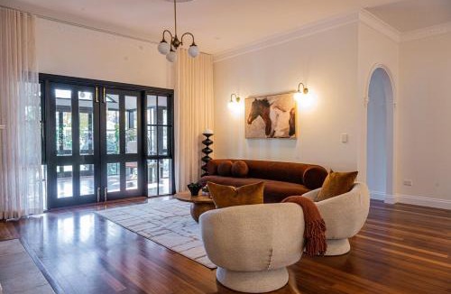 Oakbank House | Four Bedroom house in Oakbank