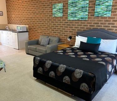 Yackandandah Hotel | Motel Views Yackandandah