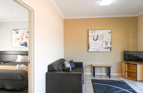 Collie Hotel | Collie Ridge Resort