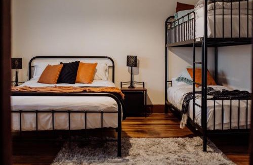 St Marys House | Cottage on Groom - St Marys Charm and Convenience!
