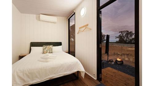 Irymple House | Kings Cottage by Tiny Away