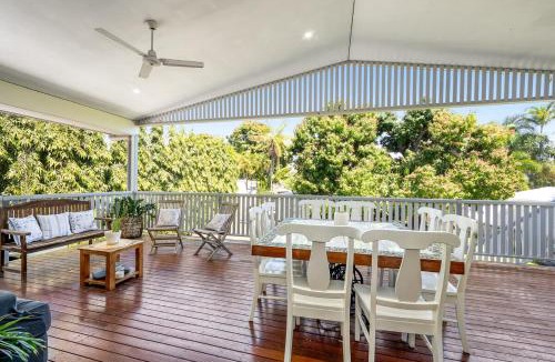 Belgian Gardens House | Spacious Queenslander Retreat