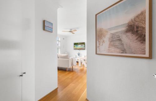 Vaucluse Apartment | Bright 2-Bed Flat with Balcony in Vaucluse