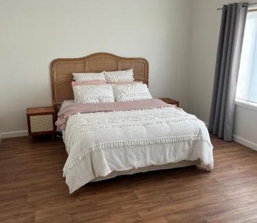 Peterborough House | Ocean Road Retreat