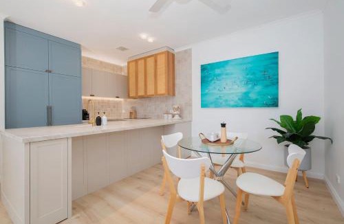 Newcastle Apartment | The Novocastrian - Classic Charm by Newcastle Beach