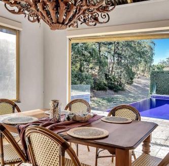 Piccadilly House | Vihara Valley - Heritage Estate with Country Garden