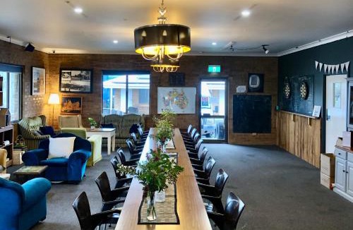 Deepwater Hotel | Deepwater Hotel