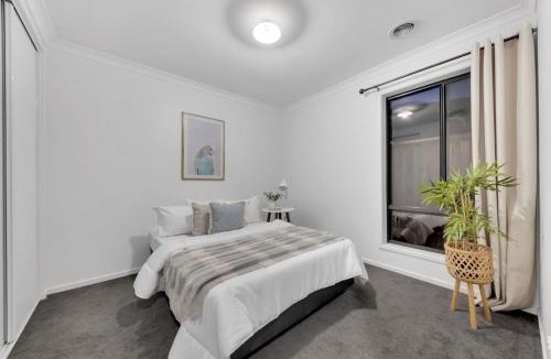 Truganina House | Private Room cbd Airport 20 min