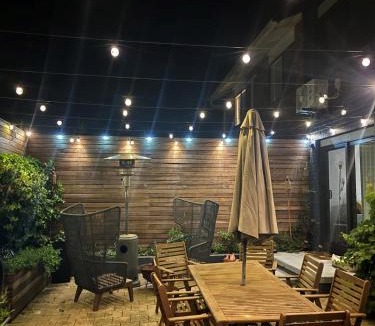 Downer House | 3 Bed Fully Renovated with Outdoor Fun
