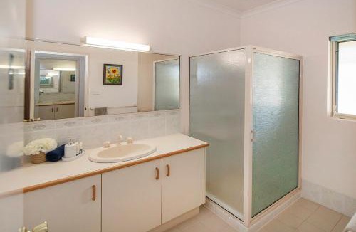 Abbey House | 5 Bedroom 5 Bathroom Kinvarra Park Lodge