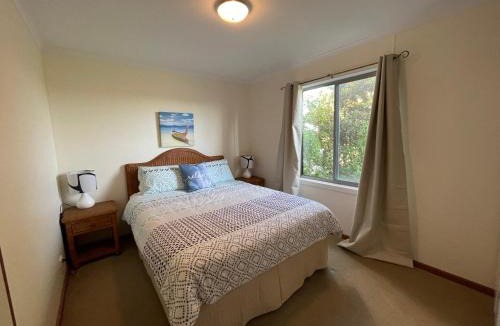 Middleton House | Driftwood 162 Surfers Pde Middleton - No Linen Included