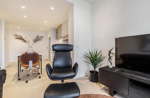 West Melbourne Apartment | Marker Stunning Space Near Southern Cross CBD