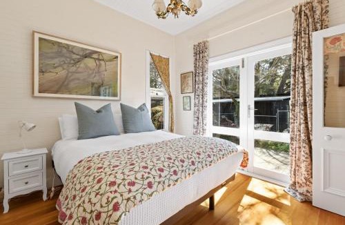 Leura House | Victory Lane - 3BR with Fireplace in Leura