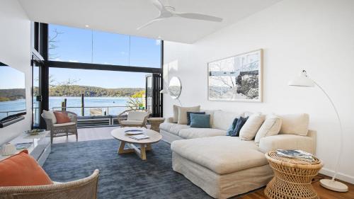 Wagstaffe House | Absolute Waterfront at Wagstaffe