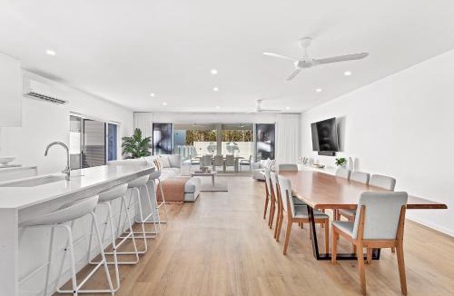 Cannon Valley House | Beach House On Milkypine