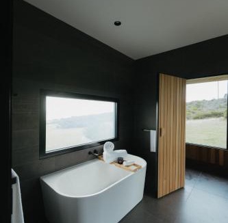 Willoughby Hotel | CABN Kangaroo Island