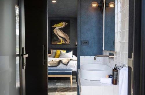 Whitfield Hotel | Dal Zotto Homestead & Petite Retreats