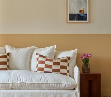 Batehaven Hotel | The Isla & Casita