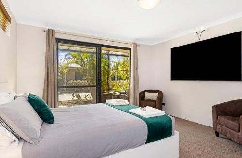West Busselton Bed & Breakfast | Baudins of Busselton Bed and Breakfast - Adults only