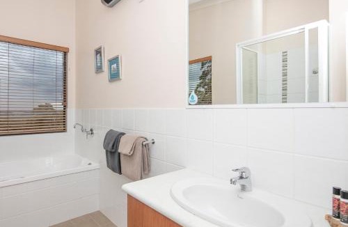 Scotsdale Ski Chalet | Karrak Reach Forest Retreat